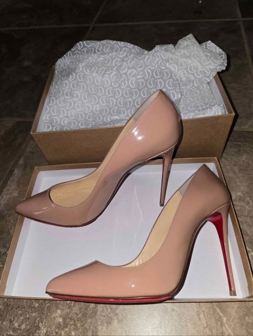 Louboutin Pigalle Follies 100 Sz 39